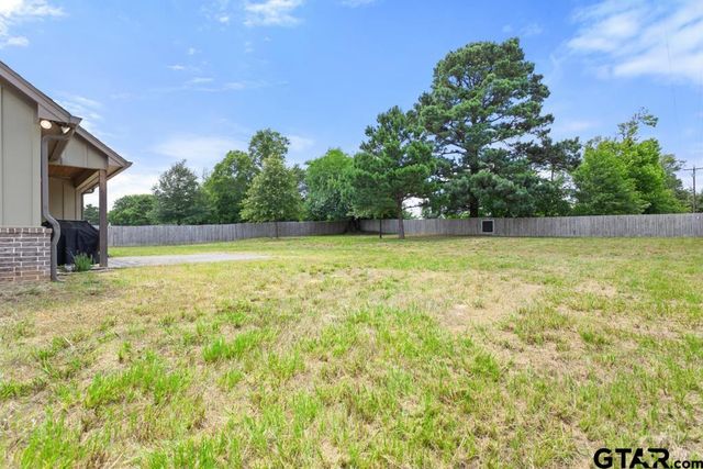 19308 Cedarpark Place, Lindale, TX 75771