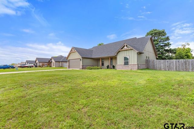 19308 Cedarpark Place, Lindale, TX 75771