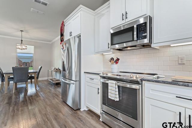 19308 Cedarpark Place, Lindale, TX 75771