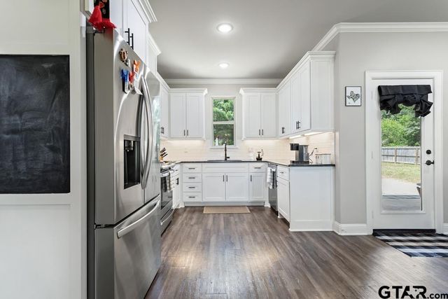19308 Cedarpark Place, Lindale, TX 75771