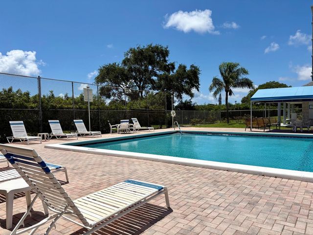 5700 NW 2nd Avenue 311, Boca Raton, FL 33487