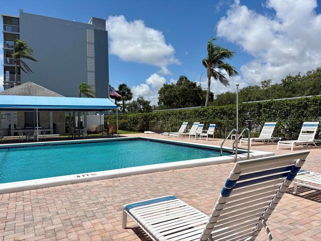 5700 NW 2nd Avenue 311, Boca Raton, FL 33487