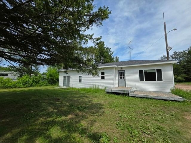 N6720 Highway 12 & 16, New Lisbon, WI 53950