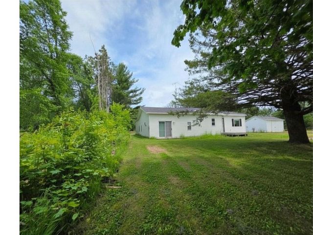 N6720 Highway 12 & 16, New Lisbon, WI 53950
