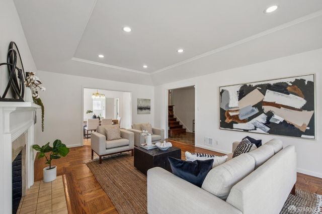 301 Crestlake Drive, San Francisco, CA 94132