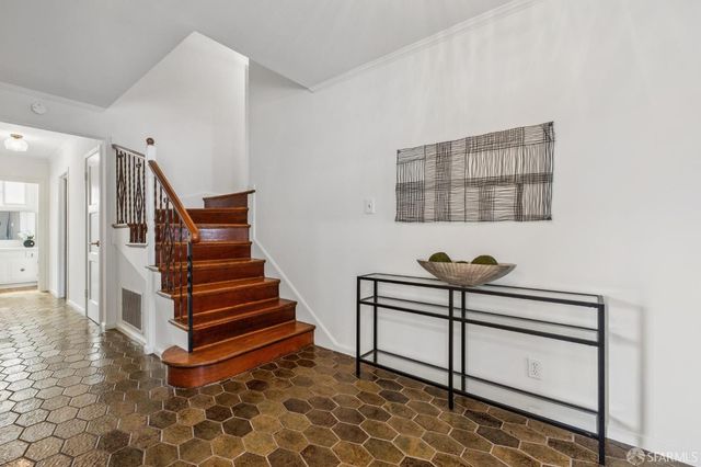 301 Crestlake Drive, San Francisco, CA 94132