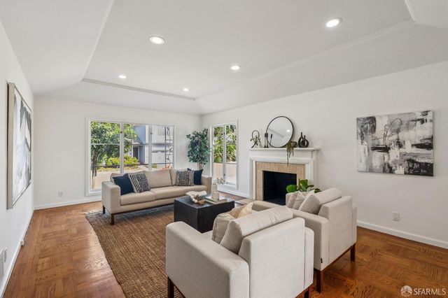 301 Crestlake Drive, San Francisco, CA 94132