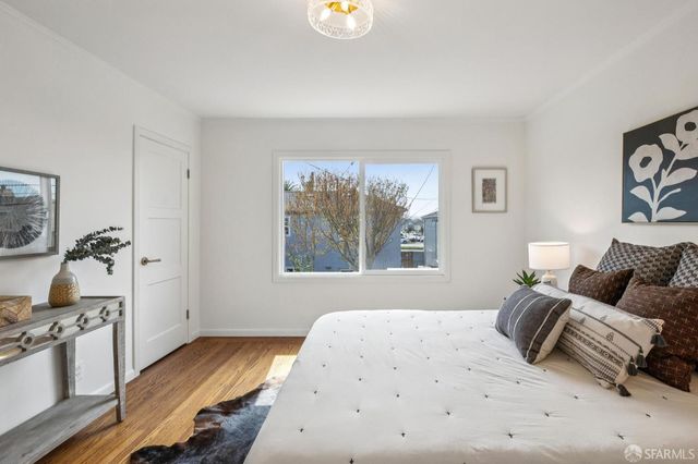 301 Crestlake Drive, San Francisco, CA 94132