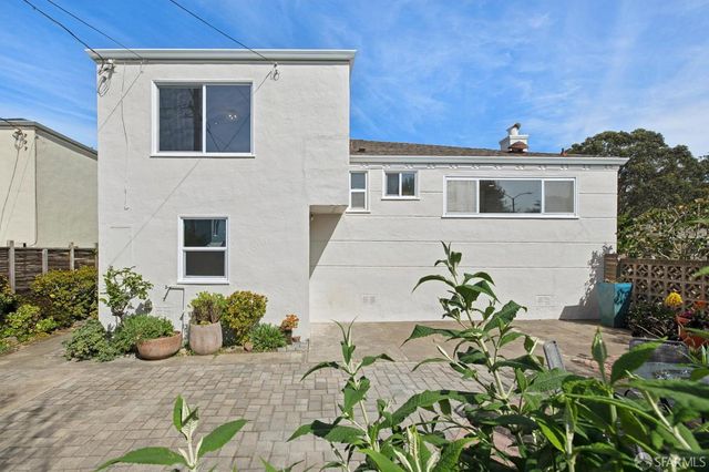 301 Crestlake Drive, San Francisco, CA 94132