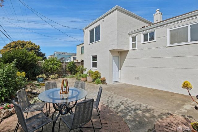301 Crestlake Drive, San Francisco, CA 94132