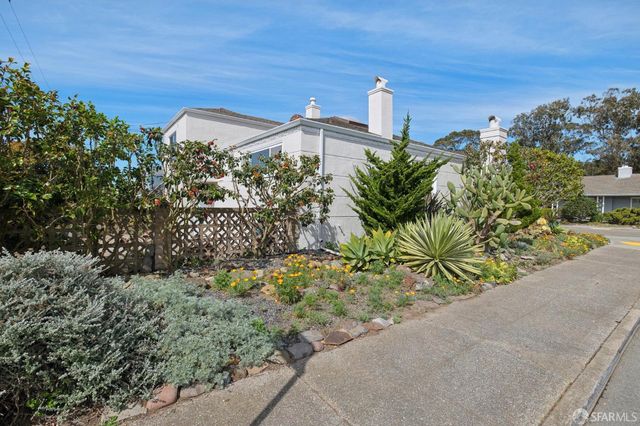 301 Crestlake Drive, San Francisco, CA 94132