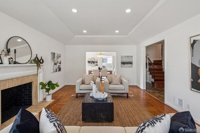 301 Crestlake Drive, San Francisco, CA 94132