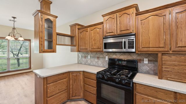 1805 College Park Road, Claremore, OK 74017