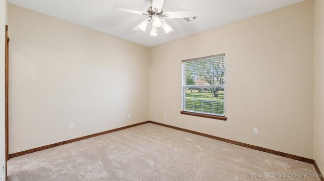 1805 College Park Road, Claremore, OK 74017