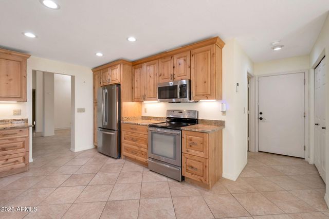 2559 LEISURE WORLD --, Mesa, AZ 85206