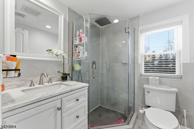 436 W Anderson St, Hackensack City, NJ 07601