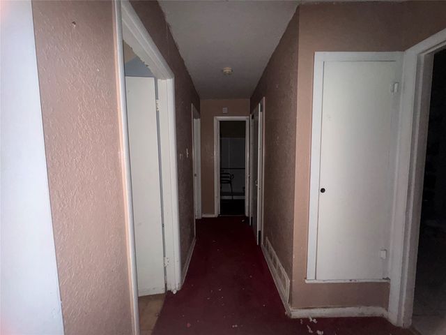 4428 Crenshaw Avenue, Fort Worth, TX 76105