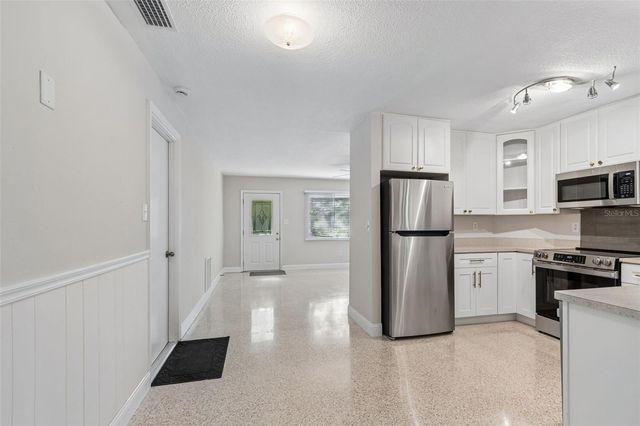 200 EVELYN AVE, Clearwater, FL 33765