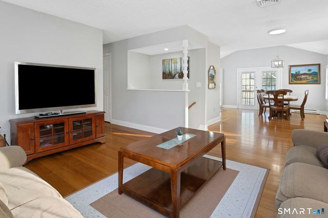 3 Balash Lane, Danbury, CT 06810