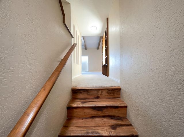 438 Pinon Creek Road SE, Albuquerque, NM 87123