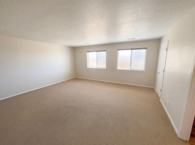 438 Pinon Creek Road SE, Albuquerque, NM 87123