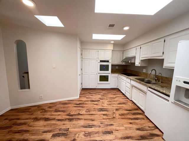 438 Pinon Creek Road SE, Albuquerque, NM 87123