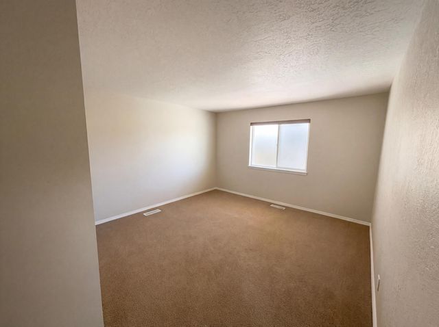 438 Pinon Creek Road SE, Albuquerque, NM 87123