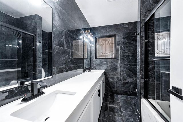 1610 Richvale Lane, Houston, TX 77062