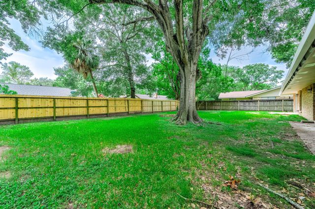 1610 Richvale Lane, Houston, TX 77062