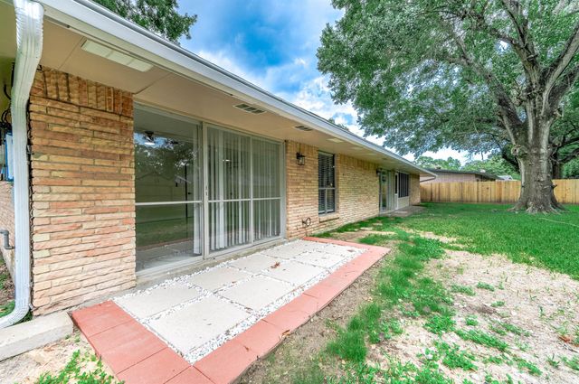 1610 Richvale Lane, Houston, TX 77062