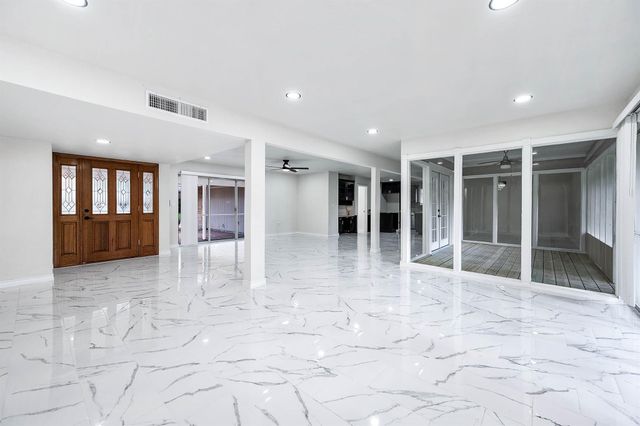 1610 Richvale Lane, Houston, TX 77062