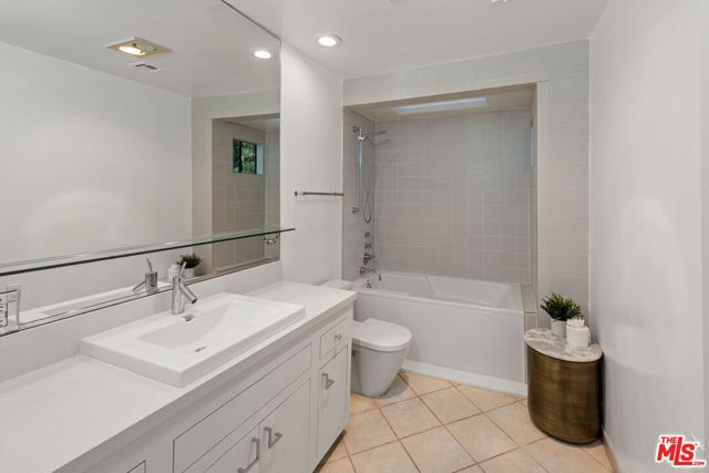 1790 Viewmont Drive, Los Angeles, CA 90069