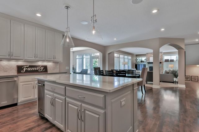 18154 Dane Drive, Eden Prairie, MN 55347