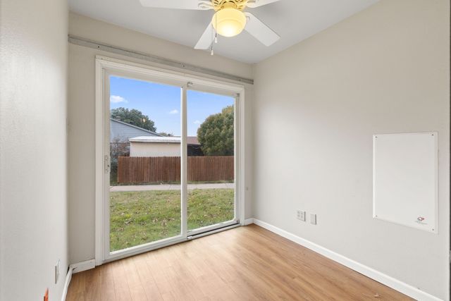 5588 Squires Drive, The Colony, TX 75056