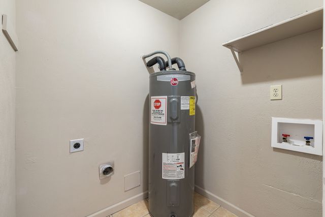 5588 Squires Drive, The Colony, TX 75056