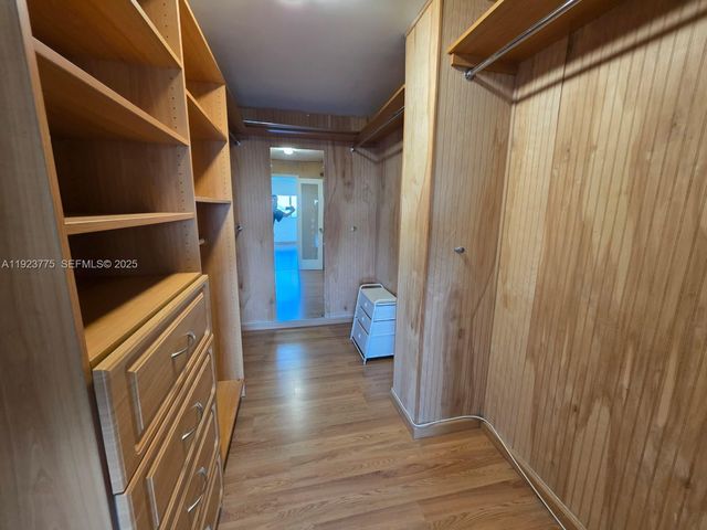 7135 Collins Ave 725, Miami Beach, FL 33141