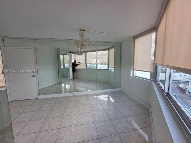 7135 Collins Ave 725, Miami Beach, FL 33141