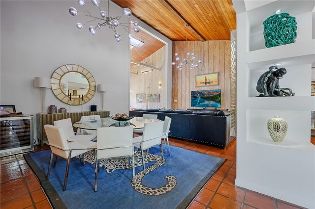 225 Chenoweth Dr, Corpus Christi, TX 78404