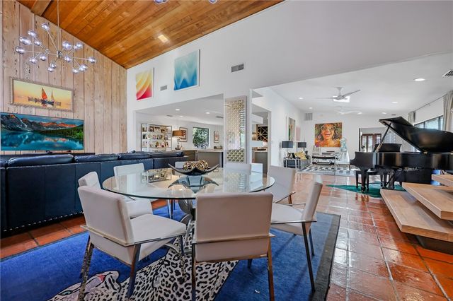 225 Chenoweth Dr, Corpus Christi, TX 78404