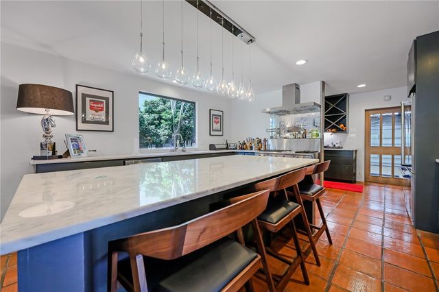 225 Chenoweth Dr, Corpus Christi, TX 78404