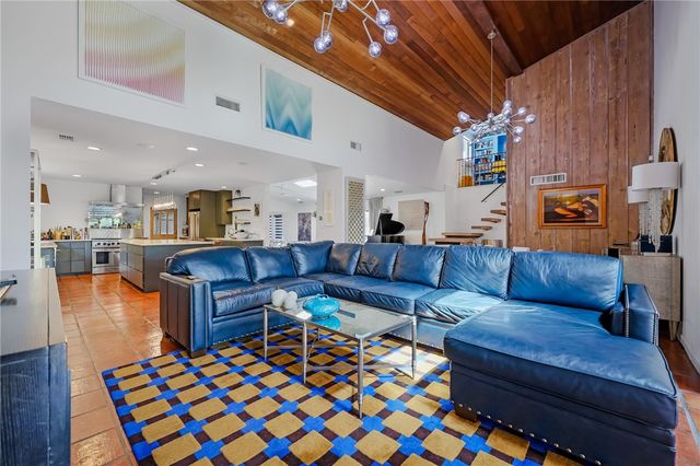 225 Chenoweth Dr, Corpus Christi, TX 78404