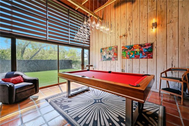 225 Chenoweth Dr, Corpus Christi, TX 78404