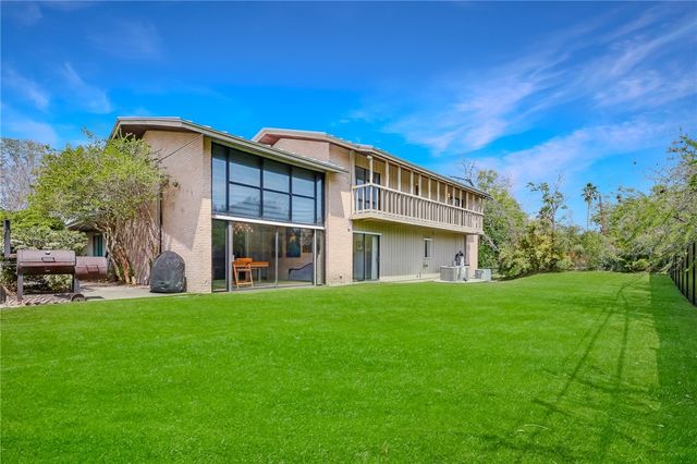 225 Chenoweth Dr, Corpus Christi, TX 78404