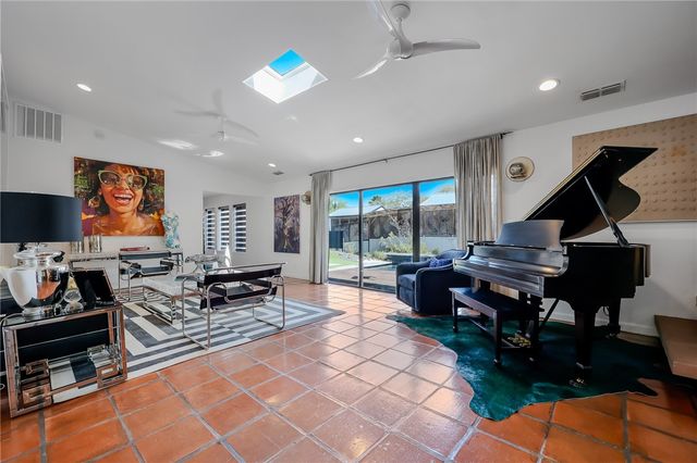 225 Chenoweth Dr, Corpus Christi, TX 78404