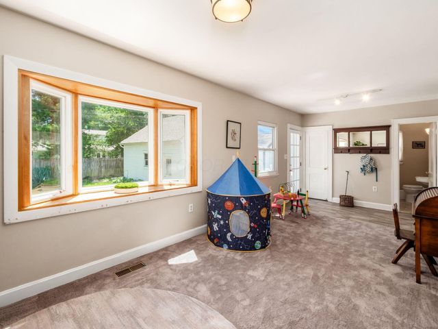 1792 Andover Road, Columbus, OH 43212