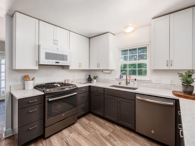 1792 Andover Road, Columbus, OH 43212