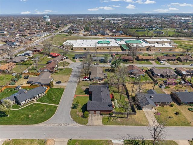 1408 W Mimosa Street, Rogers, AR 72758