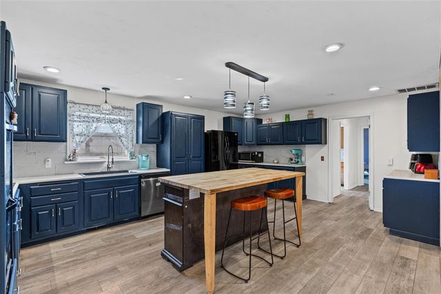 1408 W Mimosa Street, Rogers, AR 72758