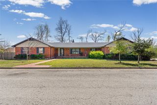 1408 W Mimosa Street, Rogers, AR 72758