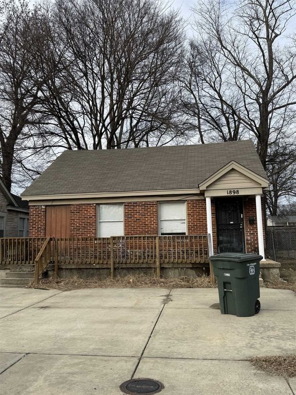 1898 E MCLEMORE AVE, Memphis, TN 38114